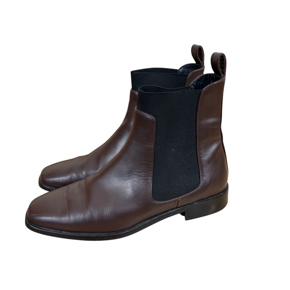 Everlane Shoes - Everlane The Italian Leather Square Toe Chelsea Boot Women’s Size 8 Brown Black